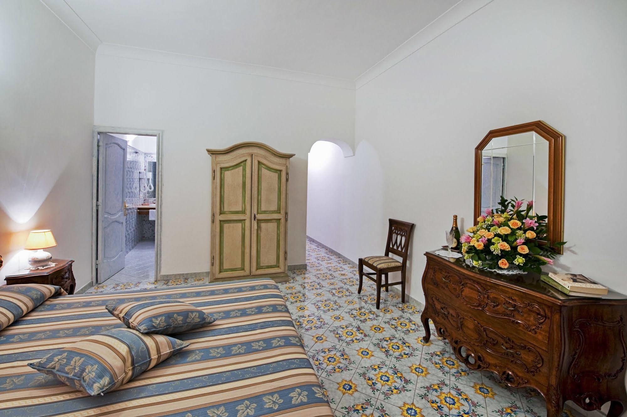 La Rosa Dei Venti Aparthotel Positano Exterior photo